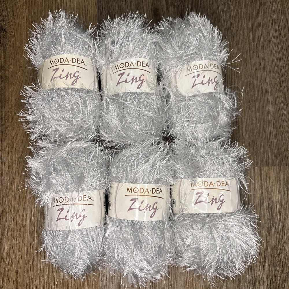 Moda Dea Zing Yarn 6 Skeins "Misty" Silvery Gray Fuzzy‎ Bling Eyelash NEW